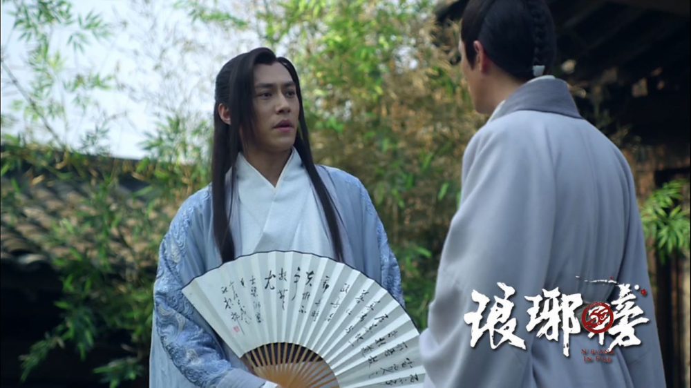 靳东|《伪装者》开播五周年，靳东晒和胡歌珍贵合影庆祝，两人表情好逗