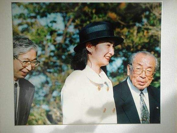 第一继承人是丈夫 第二是儿子 53岁的纪子是日本皇室最大赢家 腾讯新闻