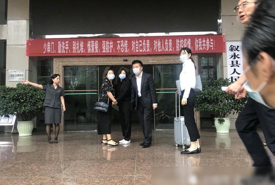 谭松韵|索赔526万，谭松韵为妈妈讨公道，肇事者酒驾逃逸谁给的胆子？