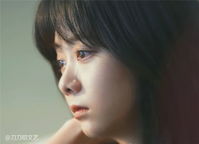 谭松韵|索赔526万，谭松韵为妈妈讨公道，肇事者酒驾逃逸谁给的胆子？