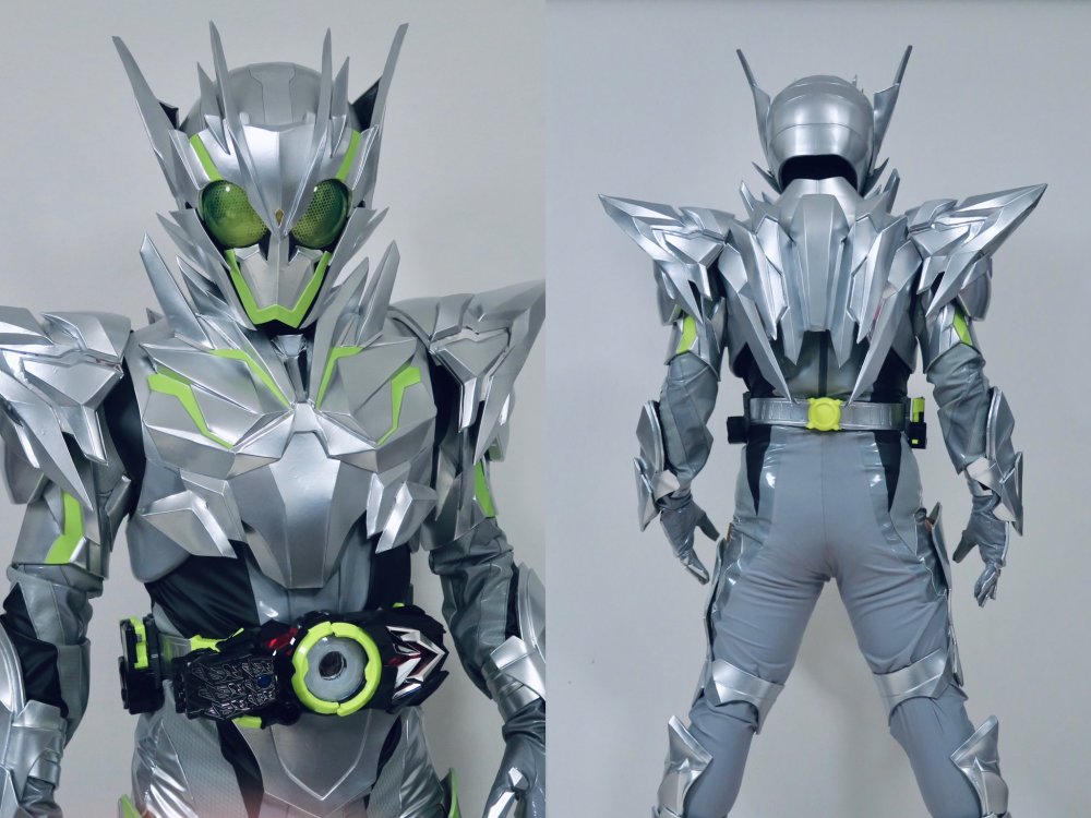 假面骑士01漫迷自制金属原子簇蝗虫皮套直逼官方原型