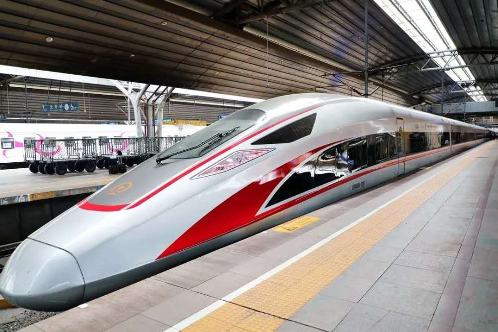 北京铁路局暑期共计接待旅客3000余万人，暑运正式结束