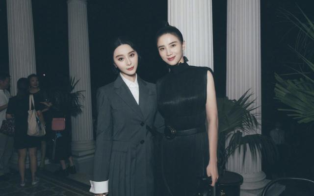 范冰冰|范冰冰参加贾樟柯导演个人展，与廖凡黄觉亲密同框，重回江湖地位