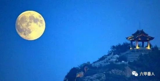 夜坐|诡神诗话：夜坐，并非情思难解而不寐，但因深夜无人扰灵魂