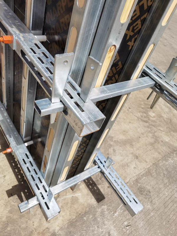 【新型钢背楞施工要点】与传统的圆管 木方工艺相比,新型钢背楞支撑