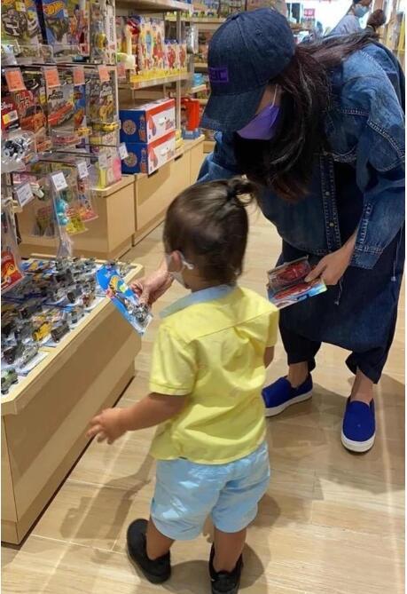 张柏芝|张柏芝复工不忘晒儿子，10岁小Q身高到妈妈肩膀，小王子侧颜超帅