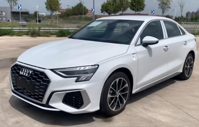 奥迪a3l|国产全新奥迪A3L实车曝光 车身加长将于北京车展亮相