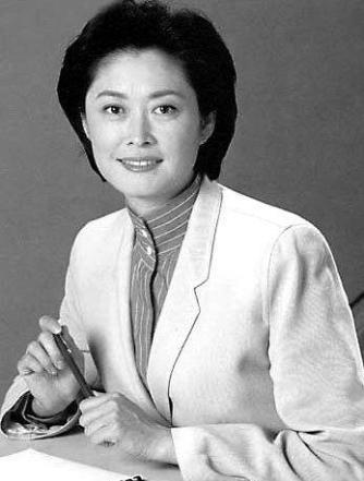 生日变忌日,央视主持敬一丹吃完长寿面后,眼睁睁看着母亲去世