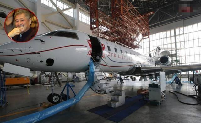 赵本山|赵本山私人飞机半价卖不出，停机费一晚2万，女儿还想买劳斯莱斯