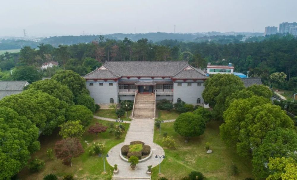 潜山市博物馆(金健/摄)天柱山博物馆(金健/摄)潜山市文化公园(效果图)