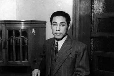 魏鹤龄|老实人魏鹤龄：3婚共9个子女，感情经历被改编成话剧