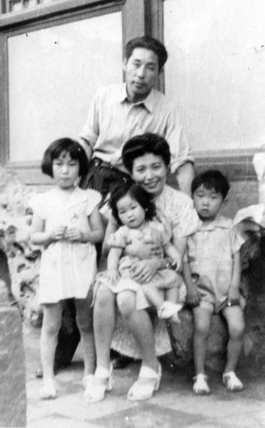 魏鹤龄|老实人魏鹤龄：3婚共9个子女，感情经历被改编成话剧