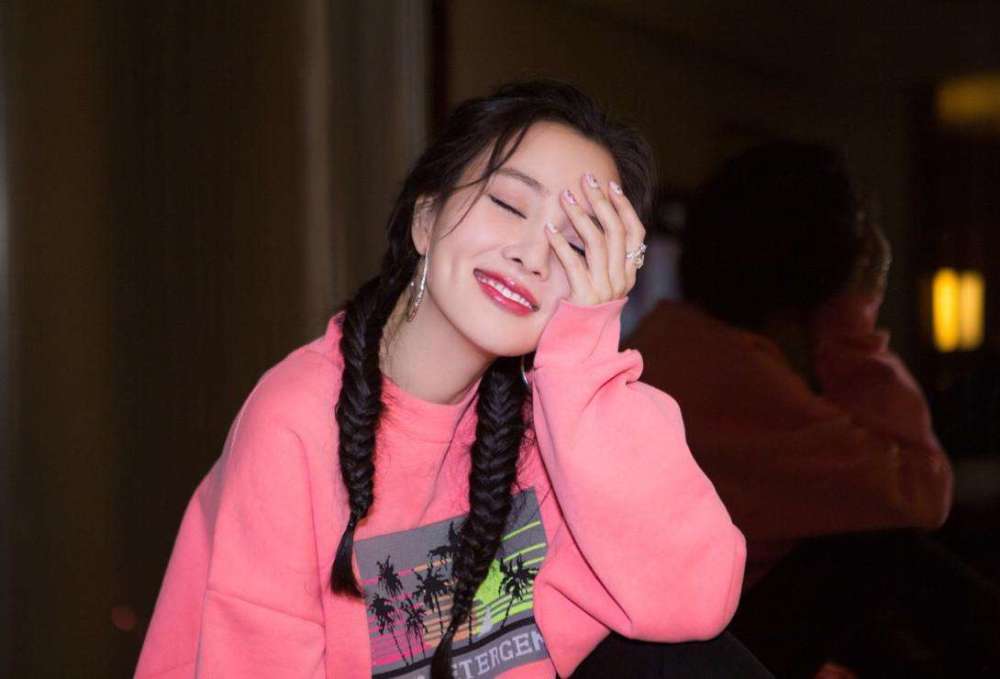 唐宫美人天下|《美人天下》播出9年主演再聚，张庭连续夸赞李小璐“善良”