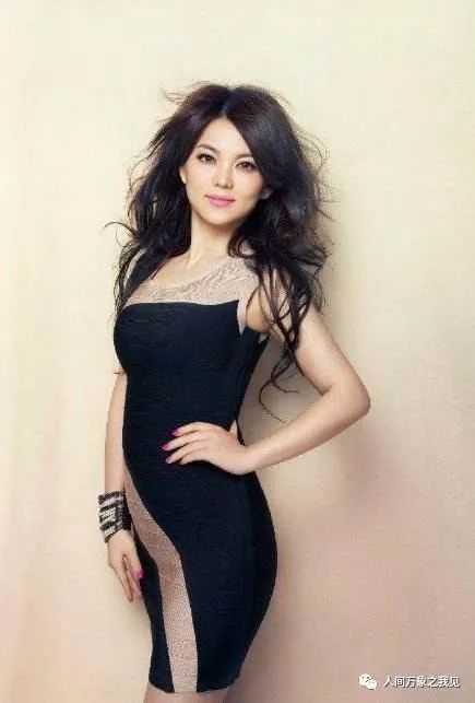 李湘|李湘发文力挺王岳伦，她真的是一个非常美丽善良的女人