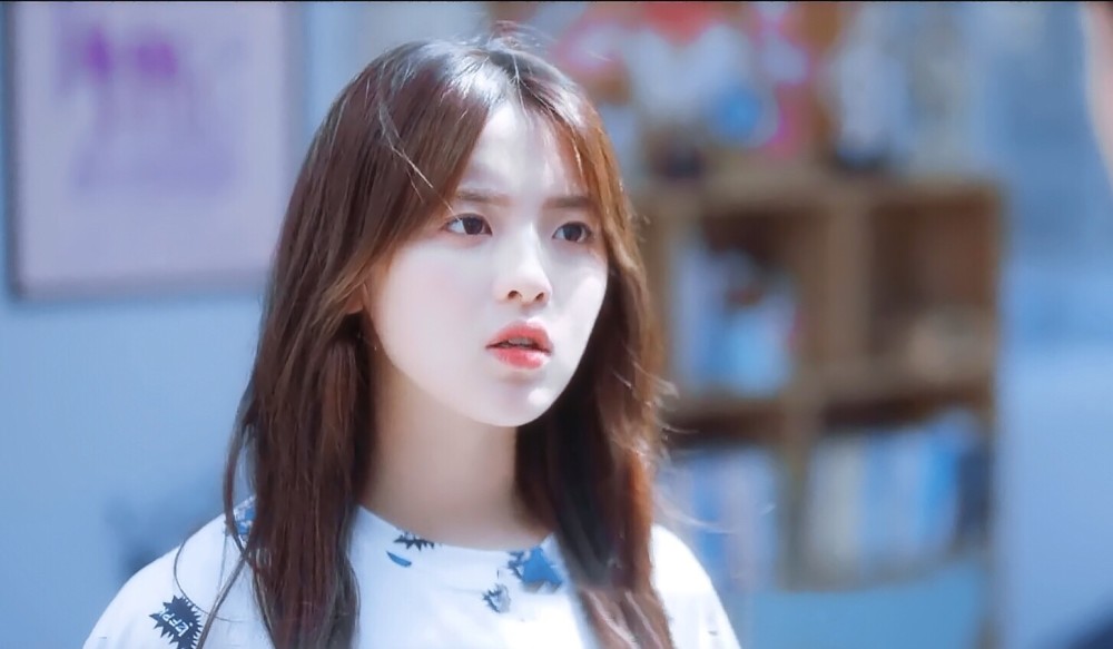 仲夏满天心|《仲夏满天心》刚开播，就力压《家人》，杨超越不愧是热度女王