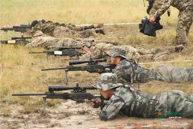 搭乘直20手握高精狙新一代解放軍狙擊手不止是帥氣