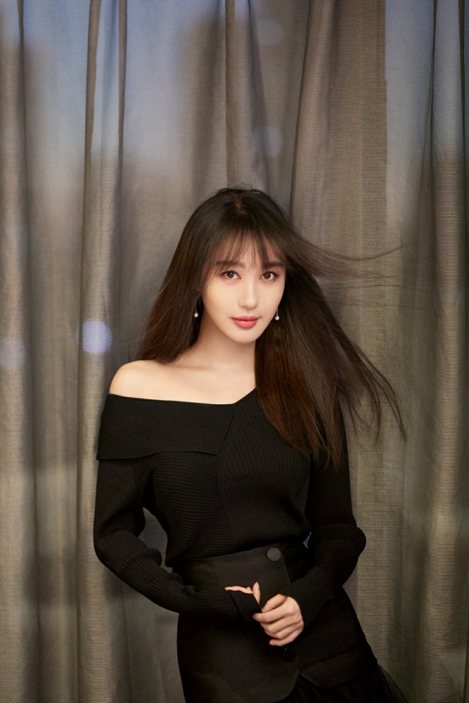 《伪装者》开播五周年,胡歌靳东在线营业,网友:王凯哪去了?