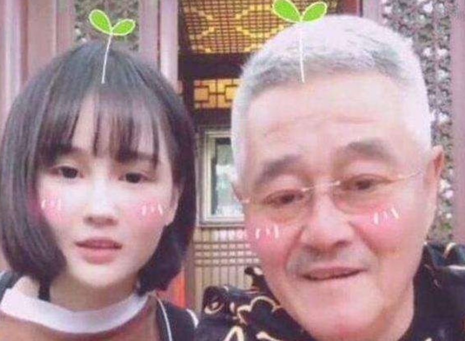 赵本山|赵本山女儿吐槽上亿私人飞机养不起，曾自曝吃天价早餐被嘲炫富