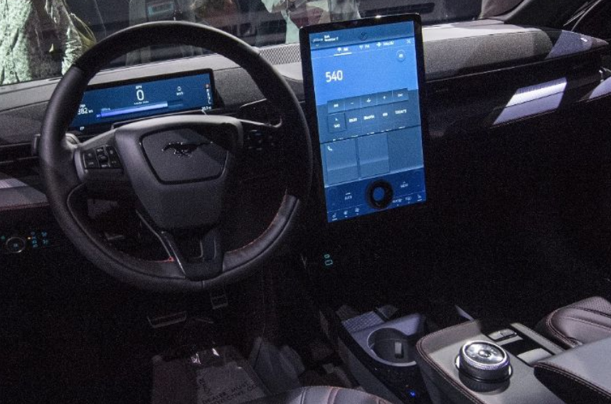 福特车载系统sync 4实时更新交通动态