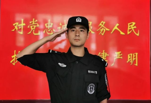 颜色|向警旗敬礼｜如果警察有颜色