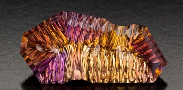 珍稀的双色宝石之一玻利维亚紫黄晶