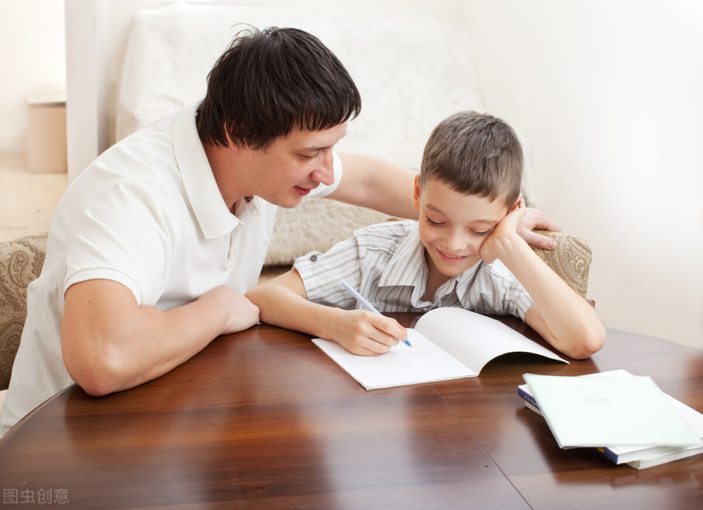 李玫瑾父母养育男孩一定要知道4个原则避免孩子步入歧途