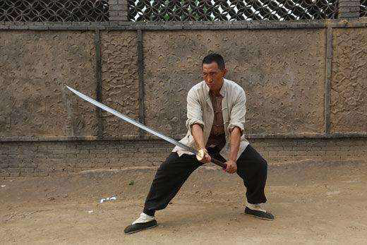 有人说中国武术不传统双手刀剑技术是日本刀法连抗战大刀也是