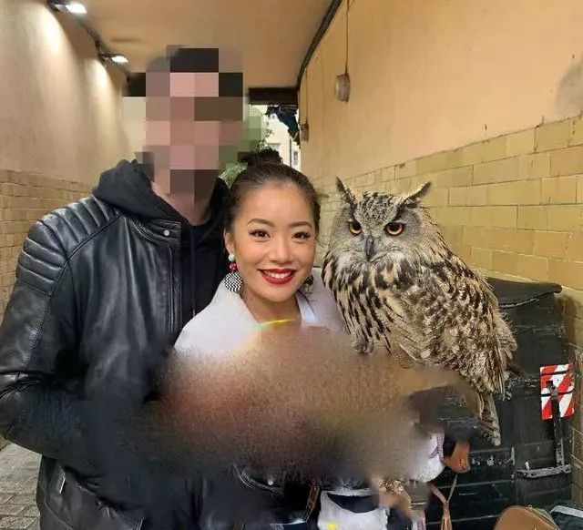 恋情|知名女星与男子合照亲密、一脸娇羞，疑似恋情曝光？
