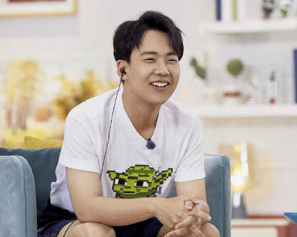 郭麒麟|范丞丞郭麒麟相处渐入佳境，提到谁更了解蔡徐坤？小细节说明一切