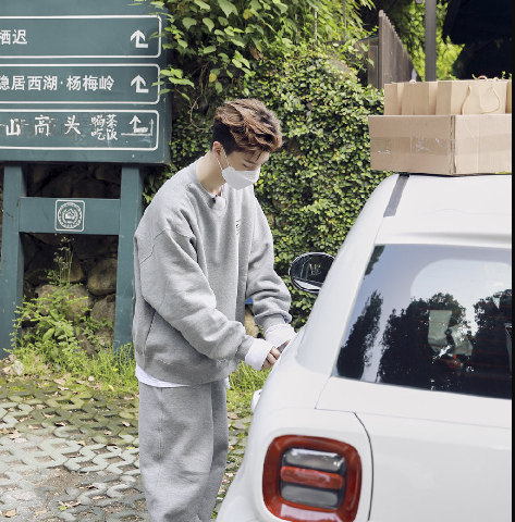 郭麒麟|范丞丞郭麒麟相处渐入佳境，提到谁更了解蔡徐坤？小细节说明一切