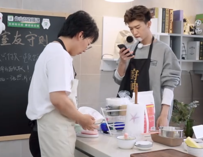 郭麒麟|范丞丞郭麒麟相处渐入佳境，提到谁更了解蔡徐坤？小细节说明一切