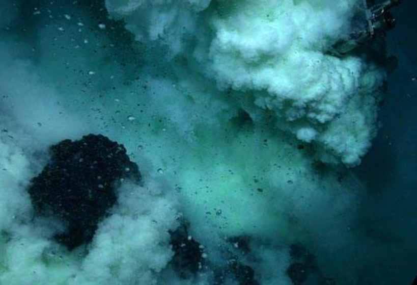 火山|太平洋最大火山，如果它爆发了，人类或只有逃离地球一种自救方法