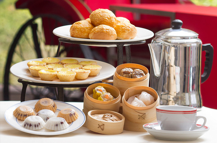 小巧精致的茶点为品茶时光增添别样色彩