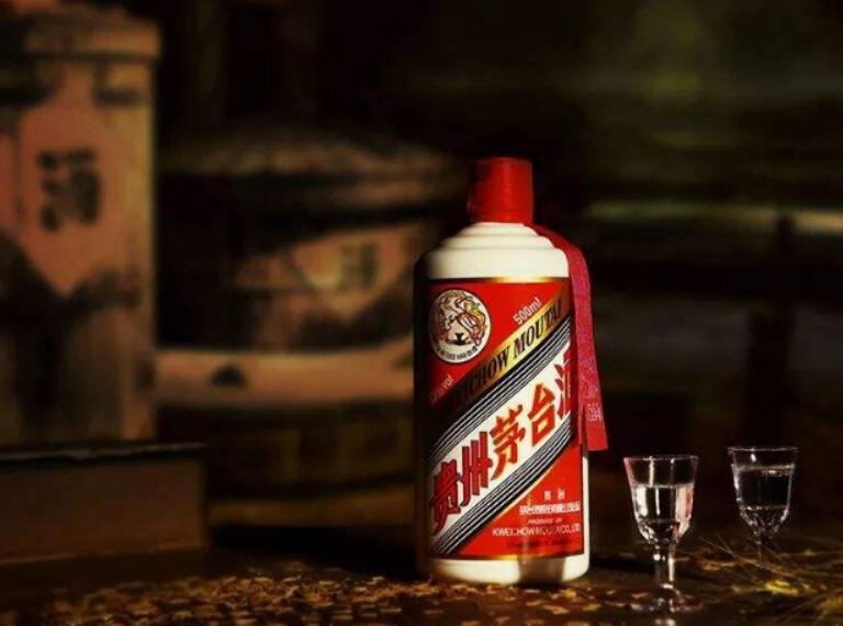 五粮液|价格多少的白酒适合收藏，收藏多久出手，茅台五粮液老酒价格是多少？