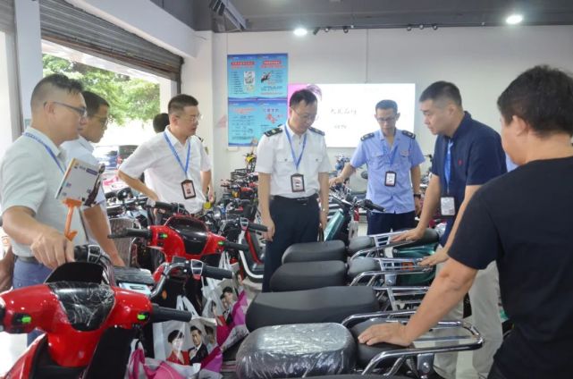 新日和小刀等13家电动车门店被查!