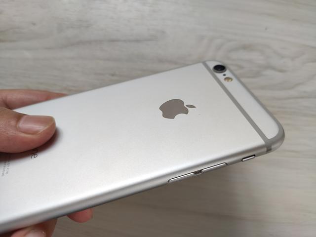 手裡的iphone6s撐不住瞭 但我已決定 耐心等蘋果iphone12