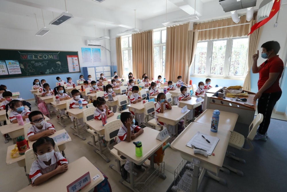 清华附小|探访回天名校开学首日：每个学生都要学会游泳