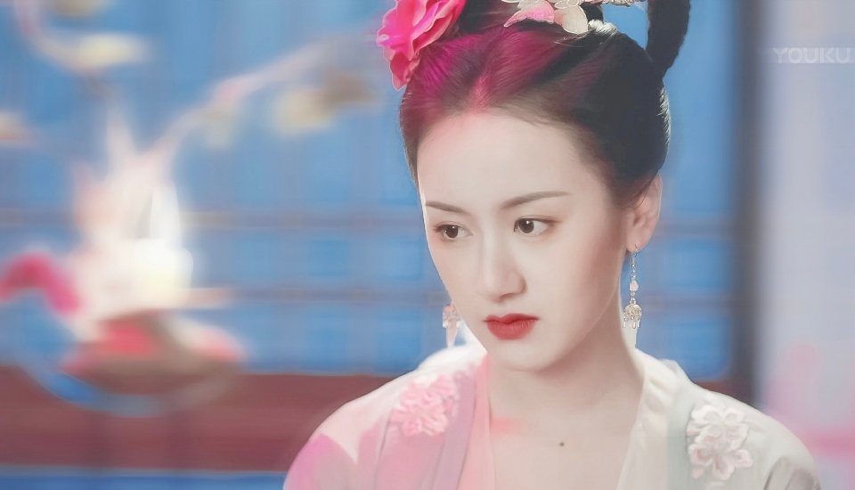 事实证明琉璃美人煞女主的丫鬟脸也能演好女一号