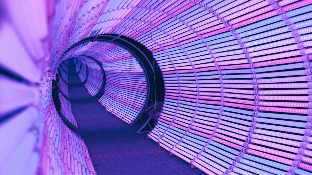 中国境内出现"时空隧道"?穿越隧道时间倒退一小时,怎么回事?