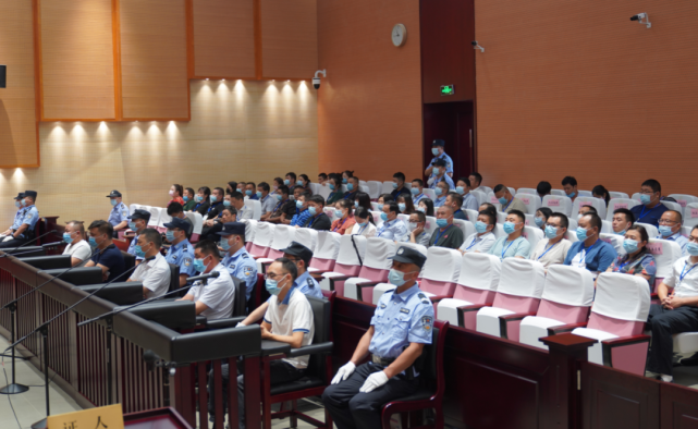 六安"彭薄刀"等27人涉黑社会性质组织犯罪案公开审判!