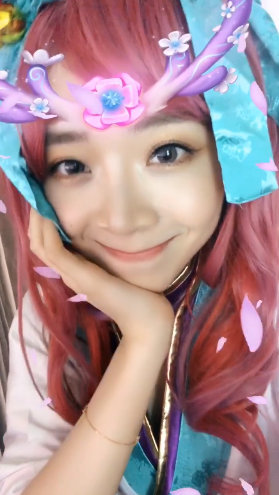 余霜阿狸领衔lpl美女主持灵魂莲华cos福利放送_腾讯新闻