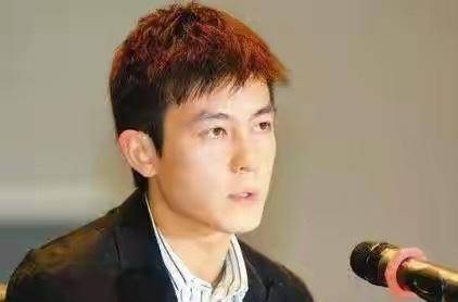 陈冠希|顶着压力给陈冠希未婚生女，不惜抛去亚洲超模身份的秦舒培图什么