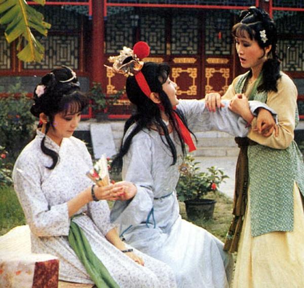 红楼梦|《红楼梦》里，贾宝玉醒悟的代价有多大？