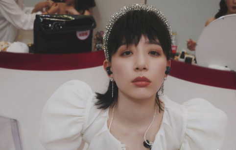 浪姐|《浪姐》个人冲浪榜：孟佳遥遥领先，李斯紧追万茜，伊能静垫底