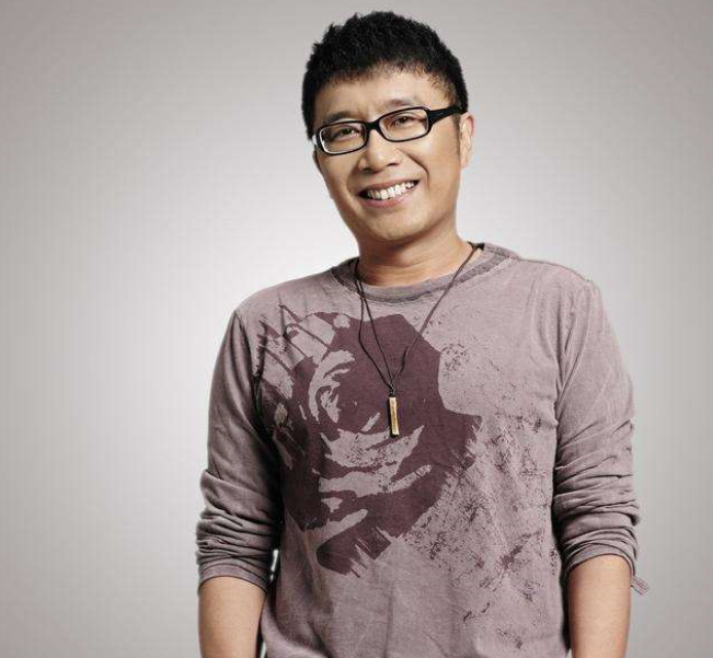 庞龙|凭借《两只蝴蝶》狂赚2亿4千万的庞龙，后来过得怎么样了？