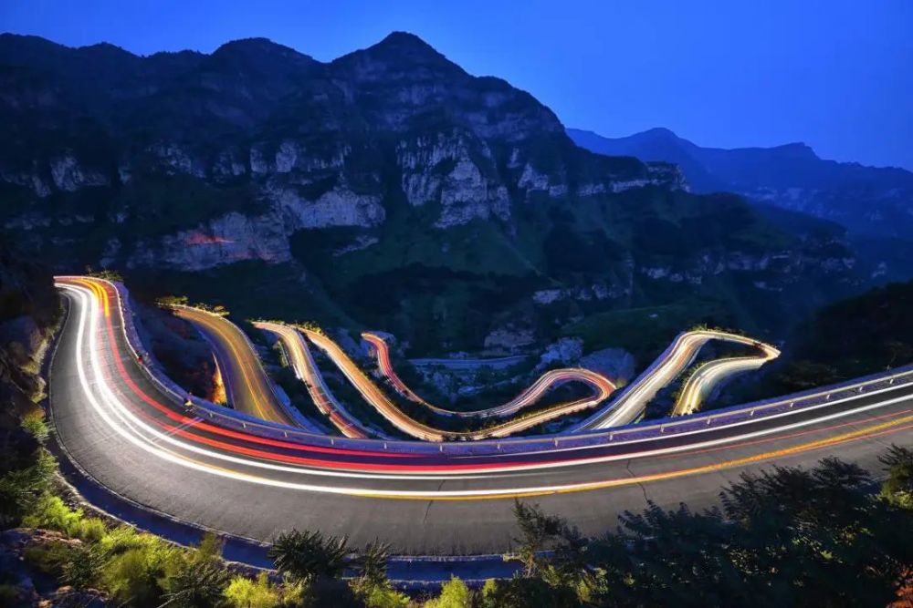 自驾|绝美自驾赏秋公路大盘点！北京周边的“秋名山”