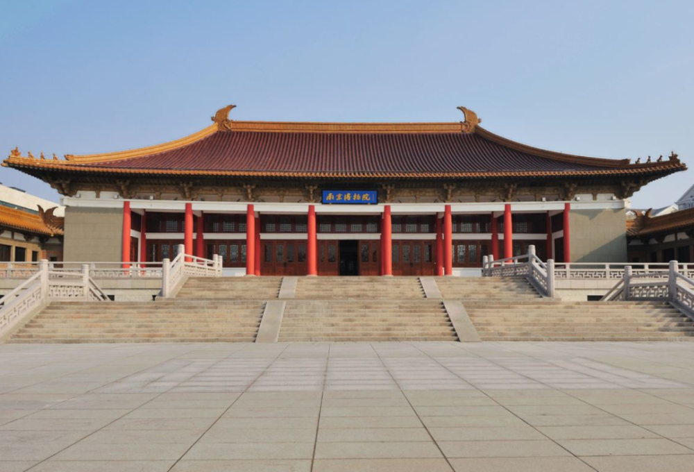 老人工地5元买铜镜鉴定为朱元璋御赐珍品专家已犯法应上交