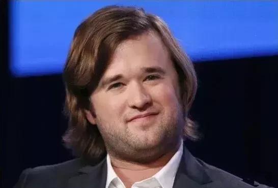 苏大强|那些曾经的神颜美少年，凭什么就不能变成“苏大强”“赵本山”？