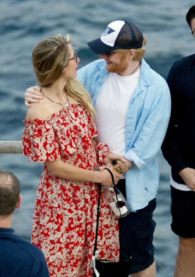 艾德·希兰|29岁黄老板告别歌坛，只为陪妻生孩子！今宣布喜得千金快复出了