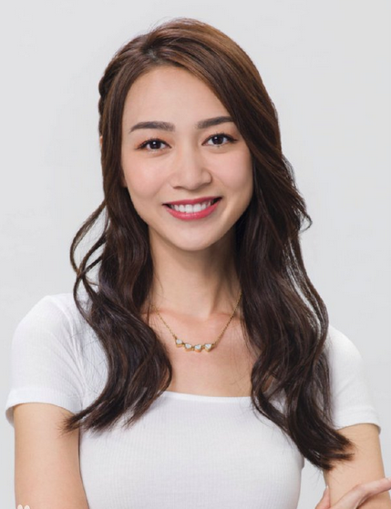 港姐谢嘉怡身份公开,长相神似迪丽热巴,宁愿跑龙套也要进娱乐圈